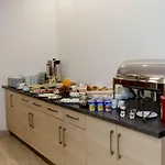 Obis Oda ve Kahvaltı 3*