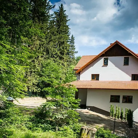 Couette-café Obis 3*